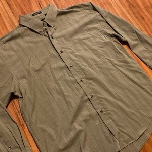 Van Heusen Wrinkle Free, Stain Free Window Pane Button Down Olive Color Large